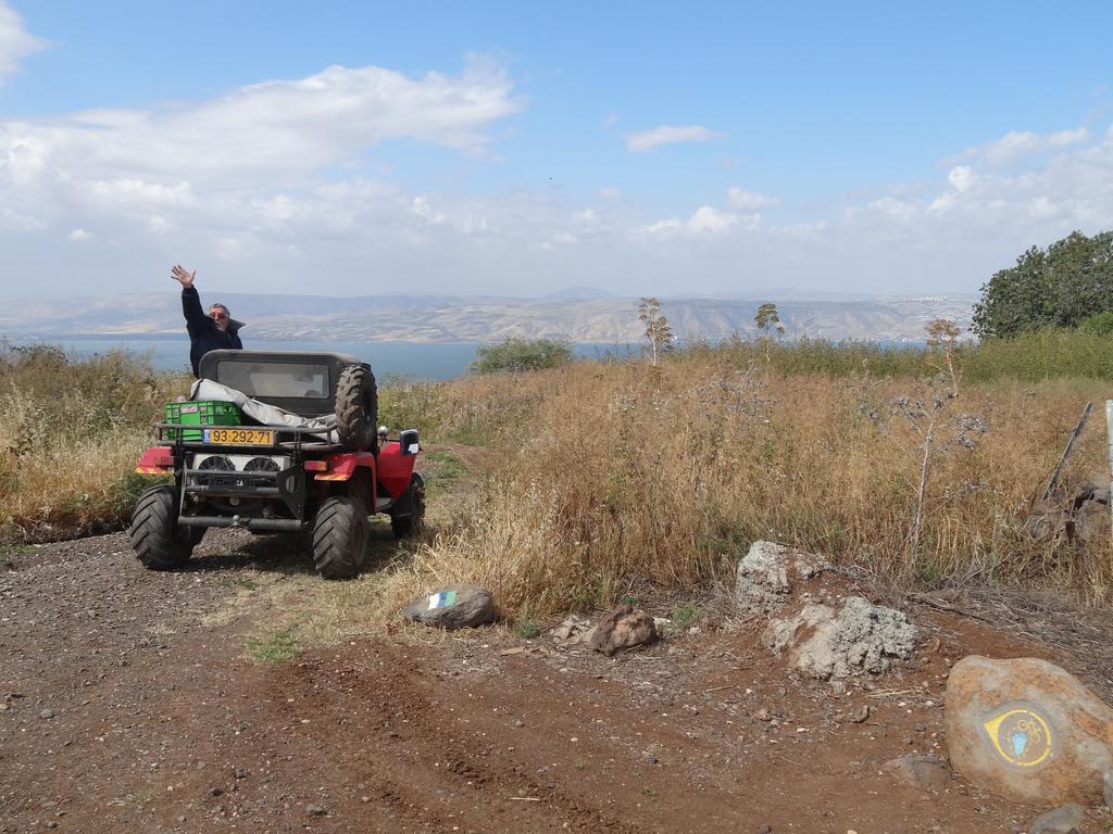 Sea Of Galilee - Genghis Khan In The Golan Giv'at Yo'av Exterior foto